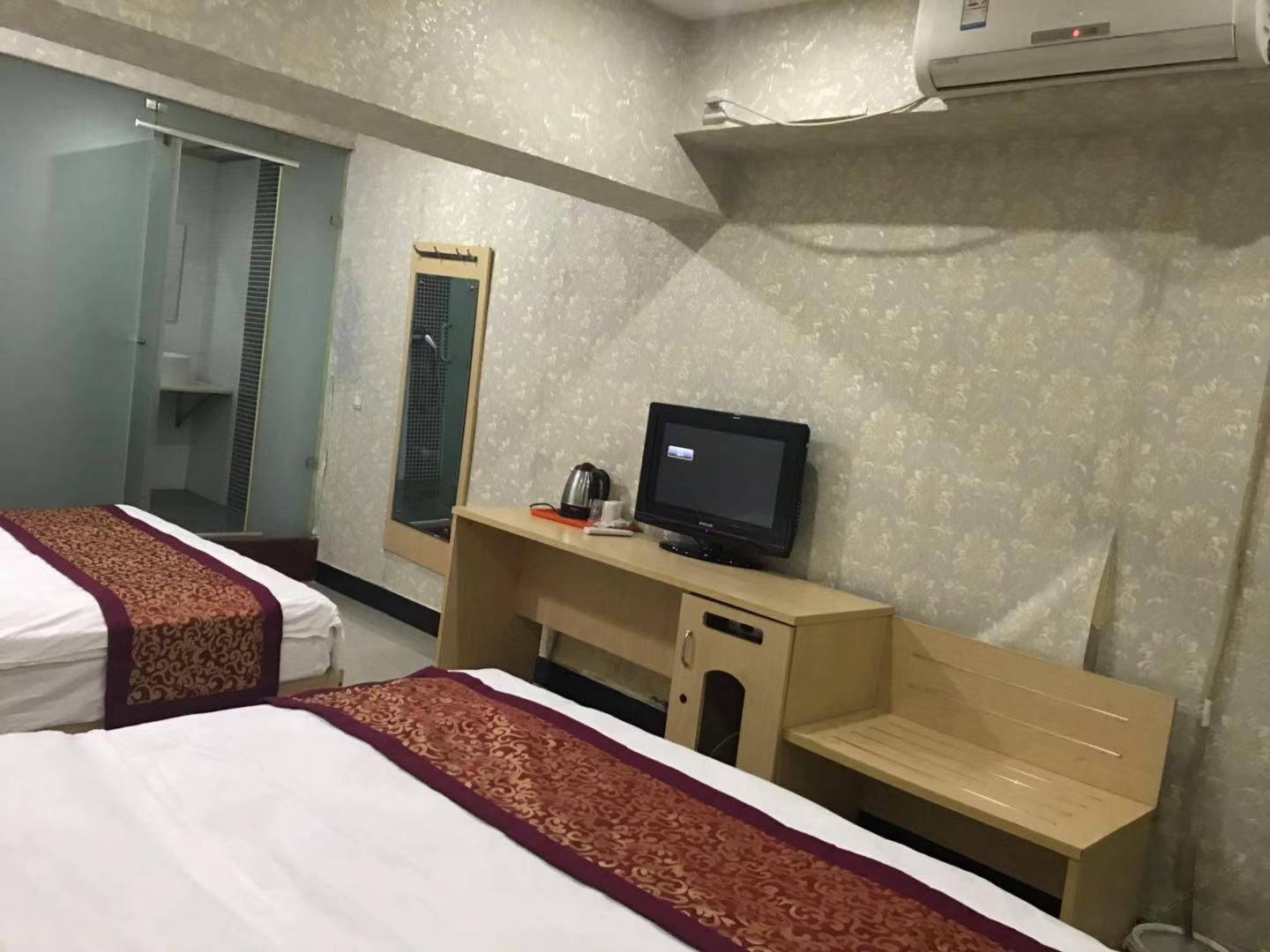 标准双人间