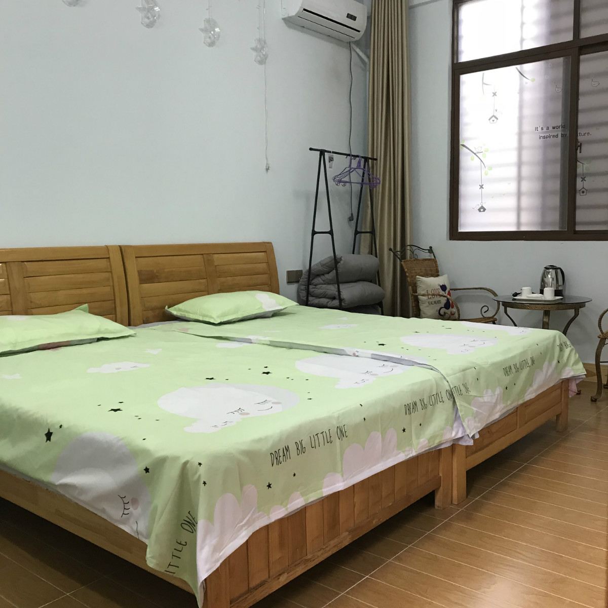 雨滴云朵双床间