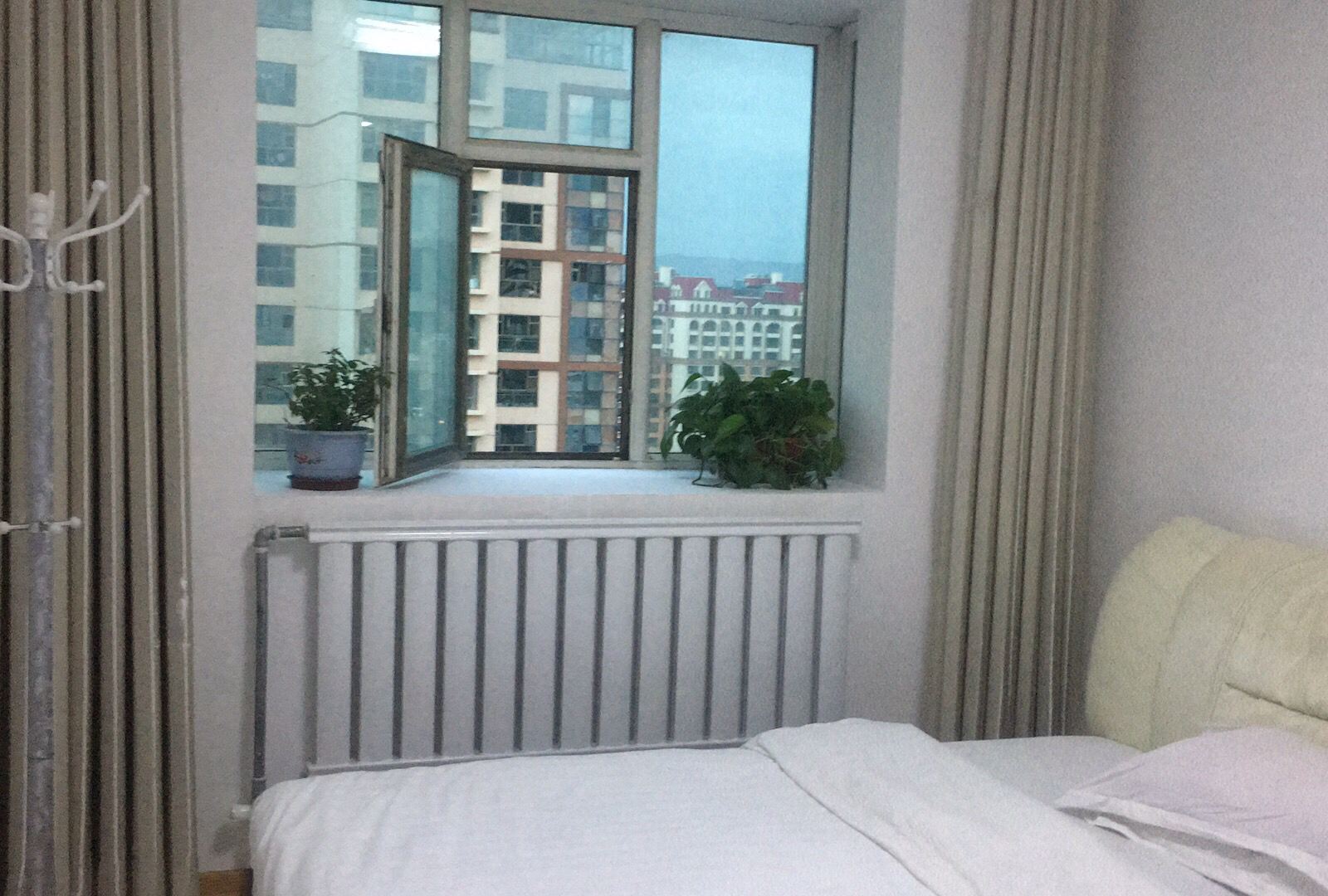 三卧室二厅套房