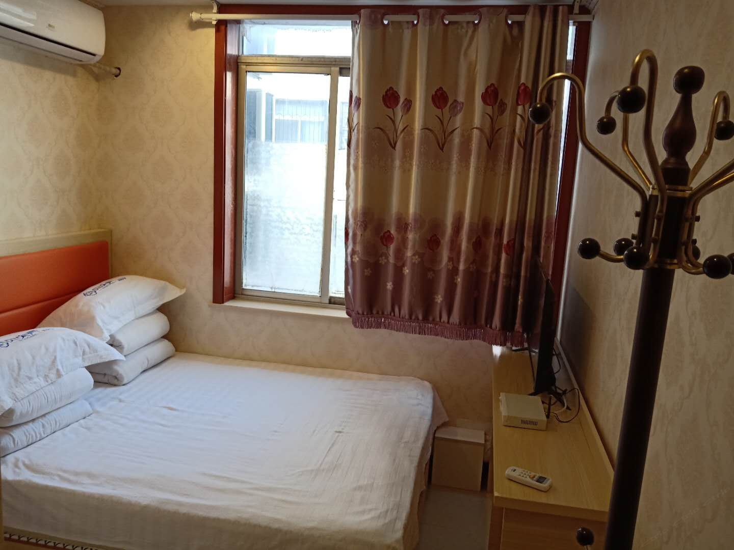 标准大床房