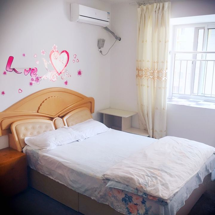 经济大床房a