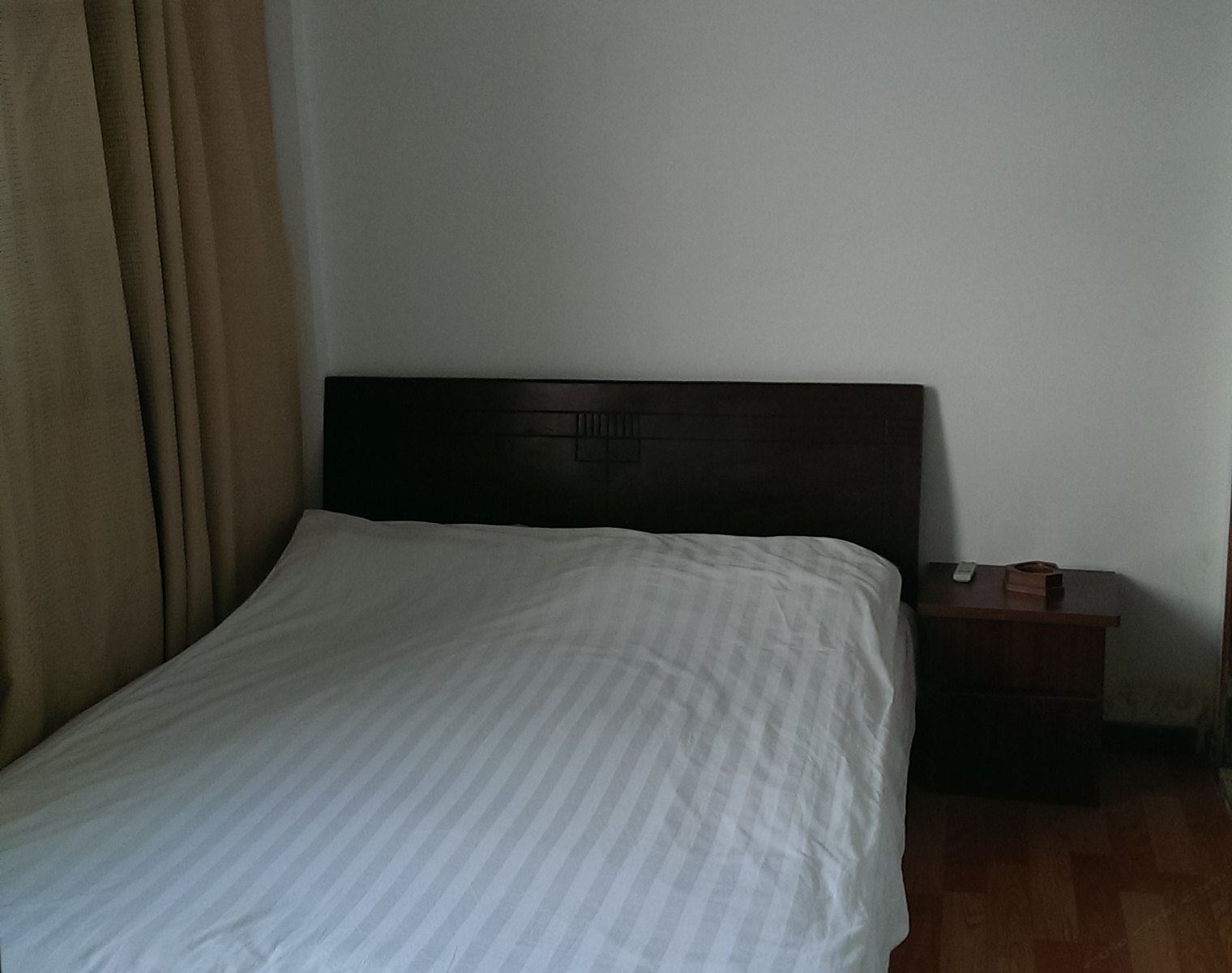 经济大床房