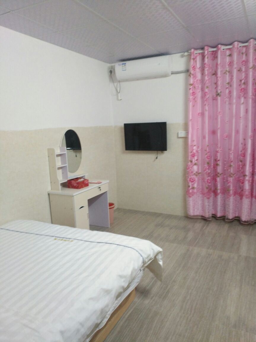 舒适大床房