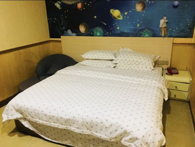 标准大床房