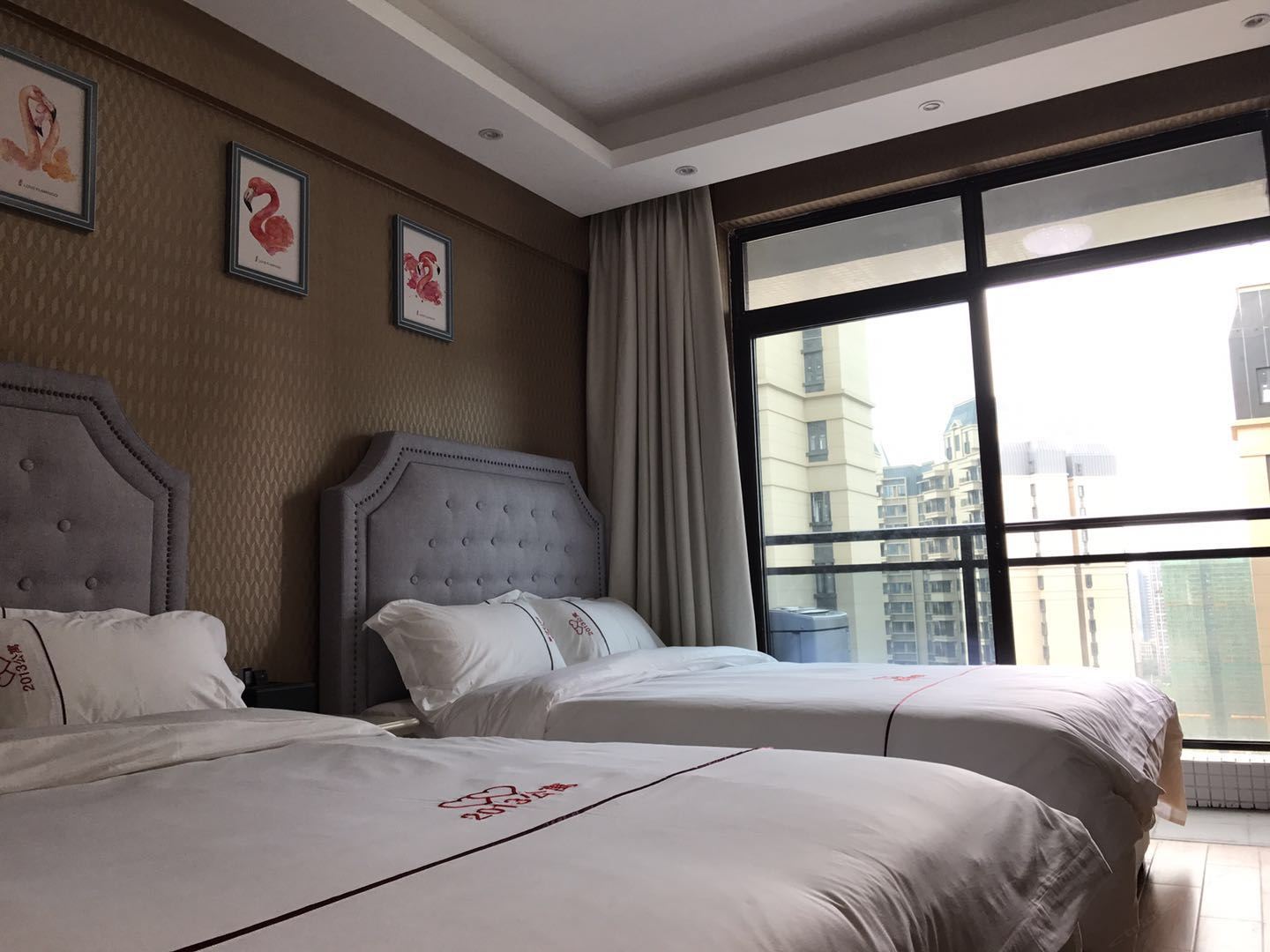 双床房