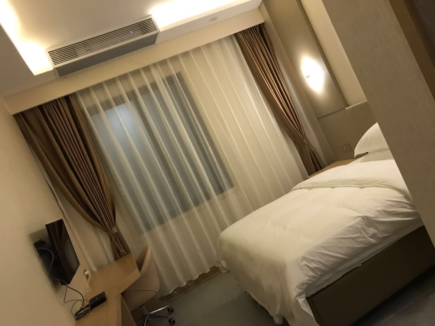 标准大床房