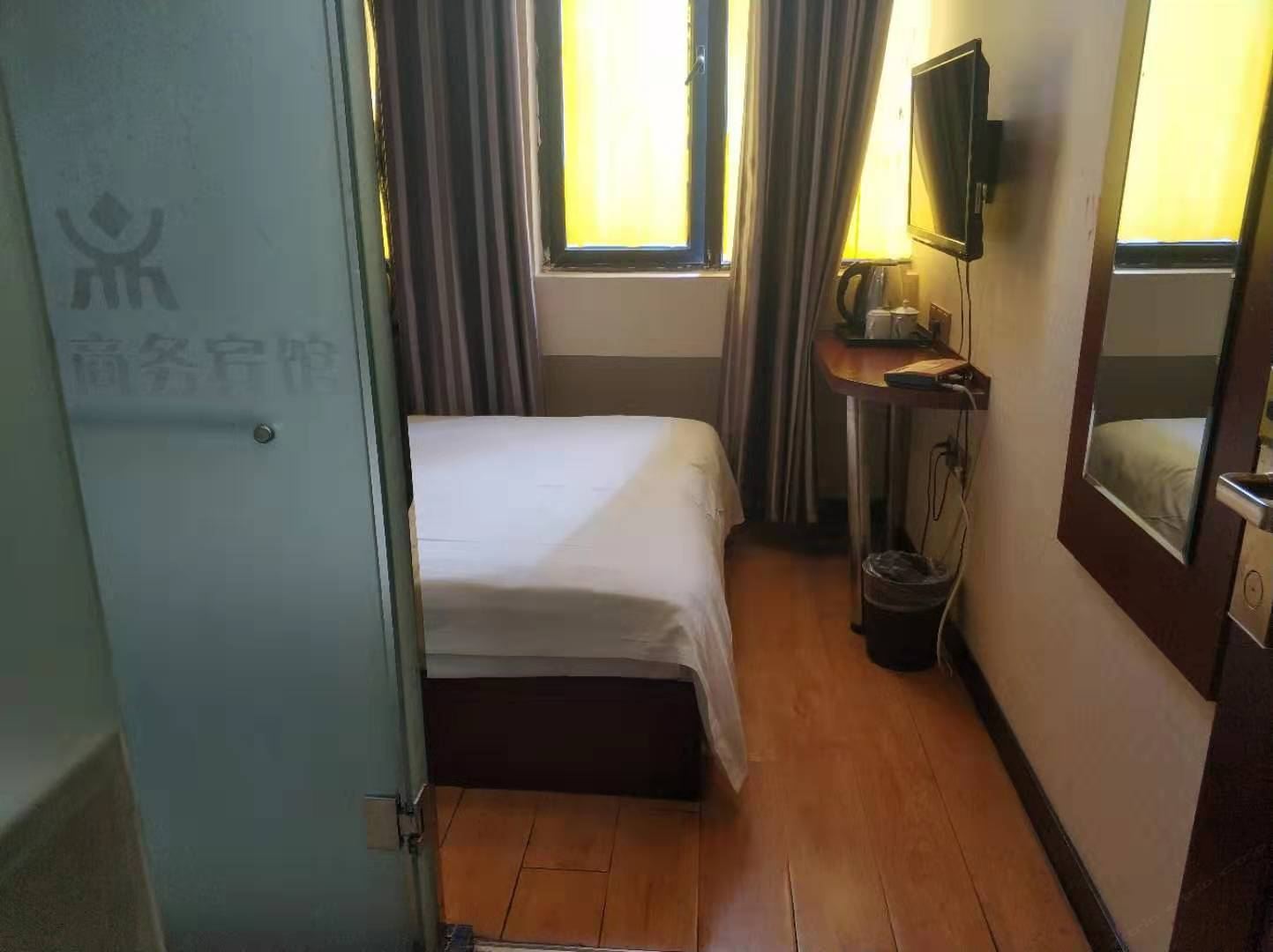豪华单人间