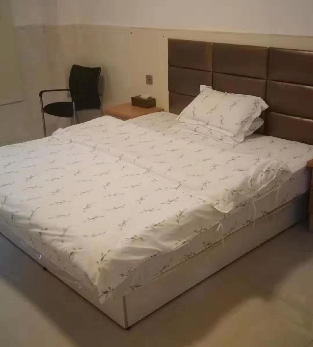 豪华大床房