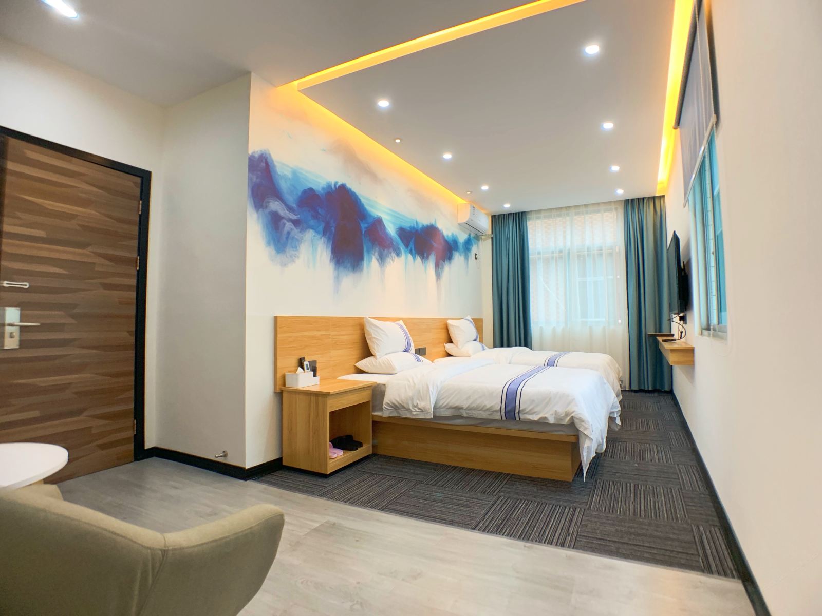 七十度蓝双床房