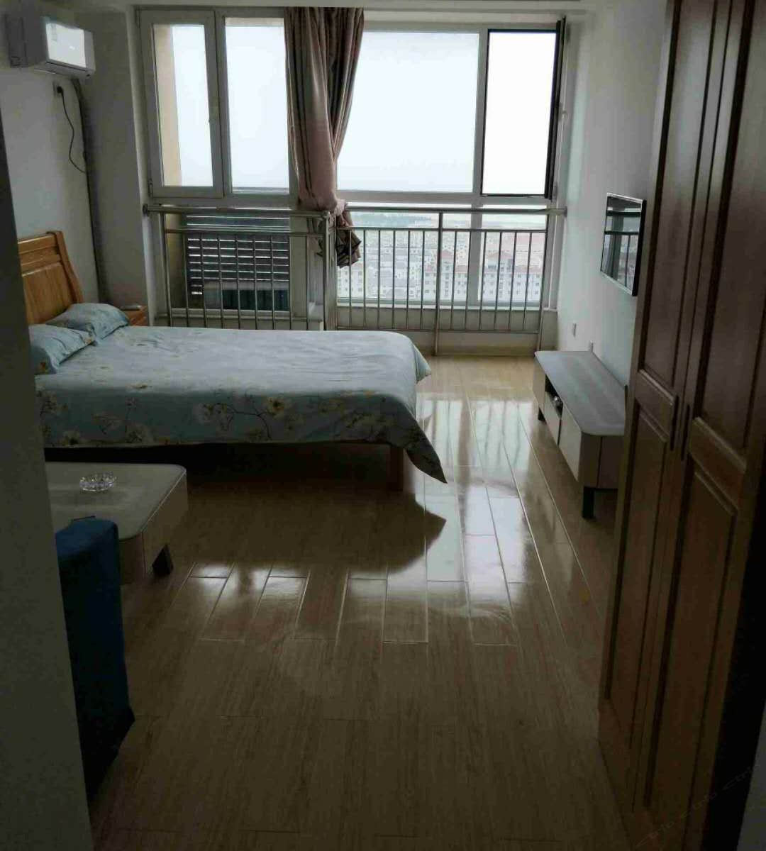 观海大床房