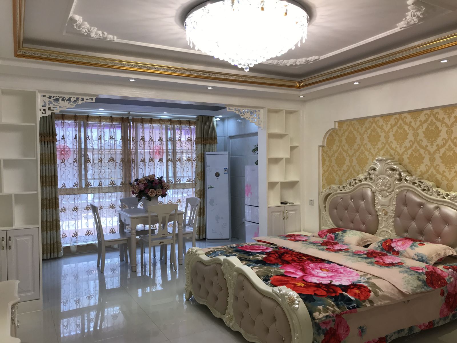 至尊经典豪华大床房