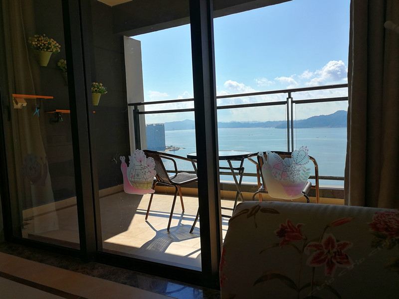 海景情侣房