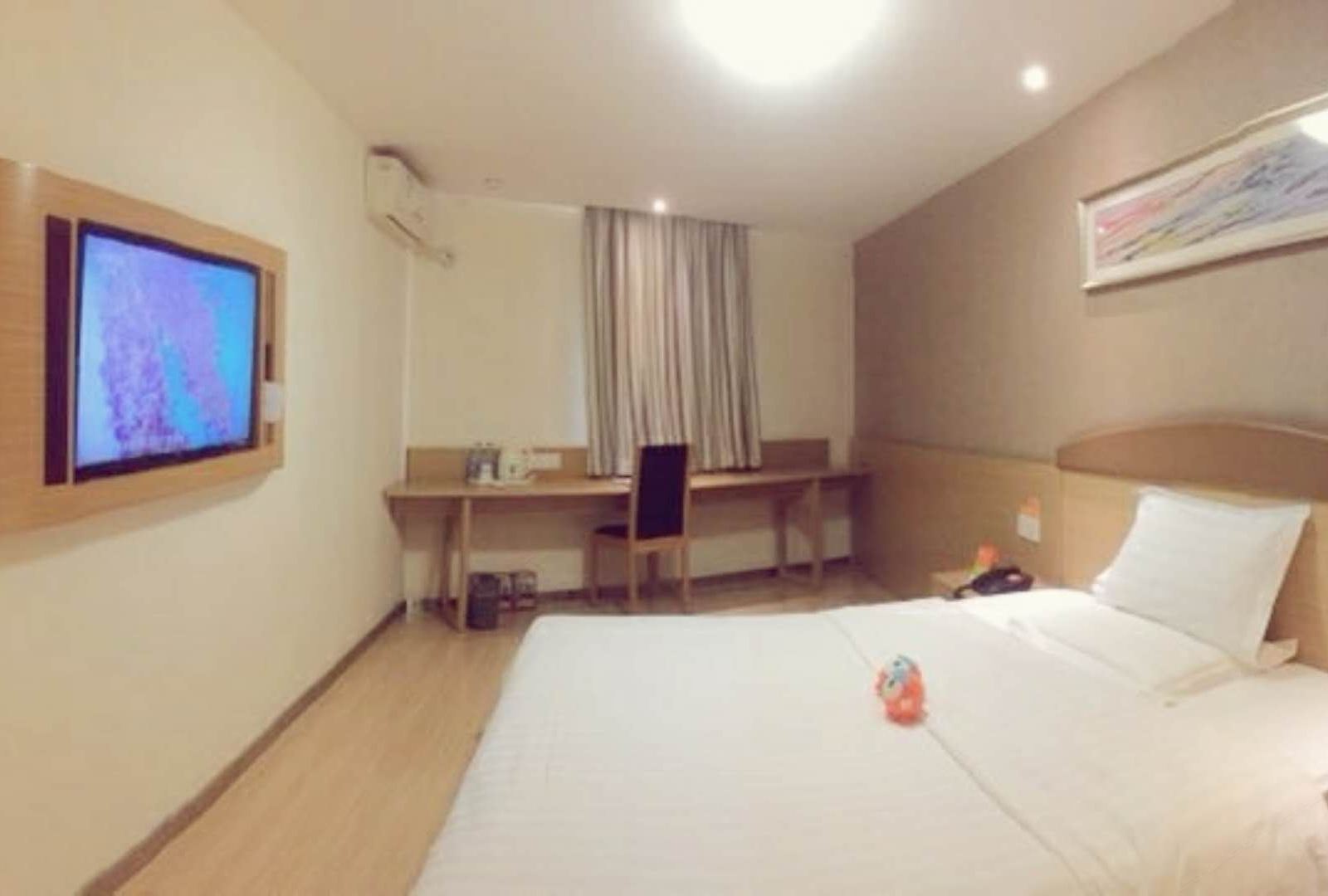高级大床房