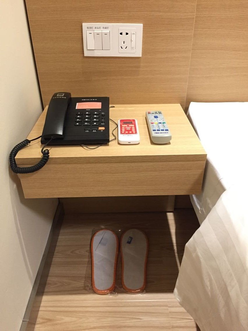 高级大床房