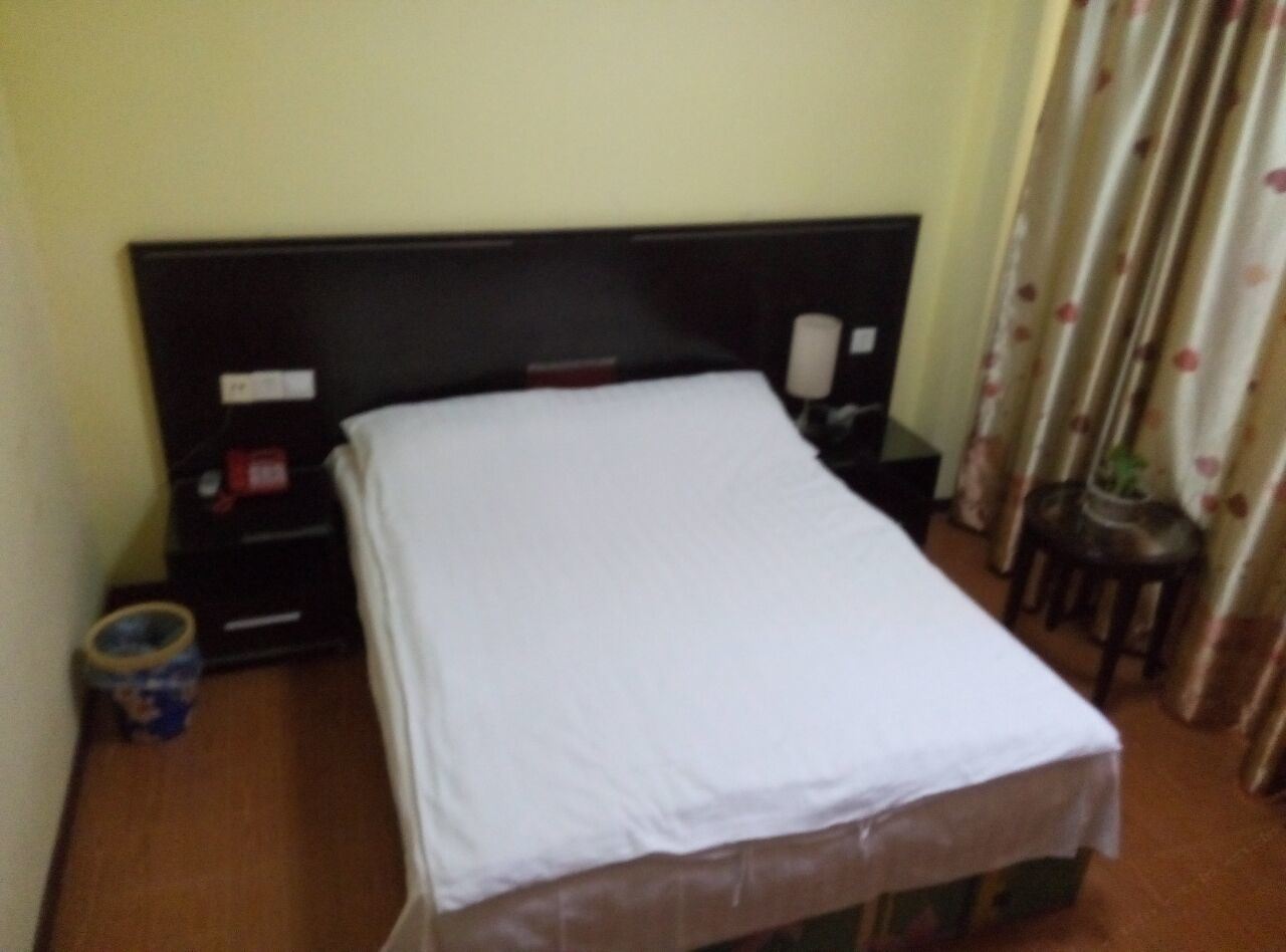 普通单间