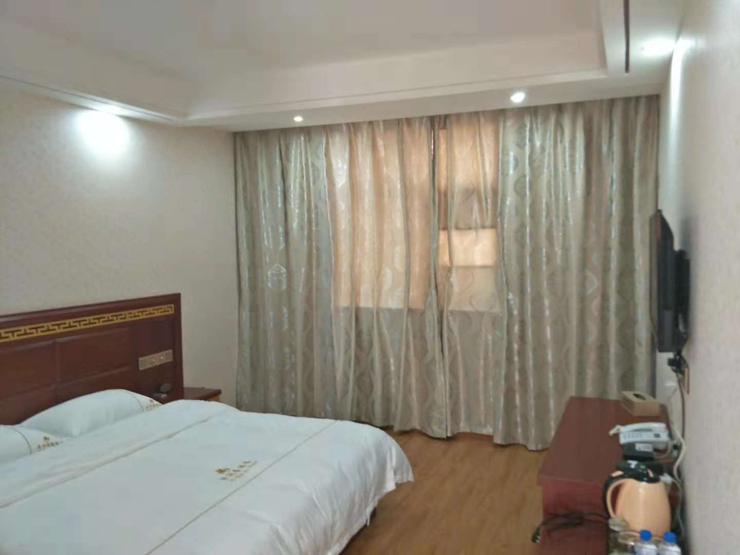 豪华单人间