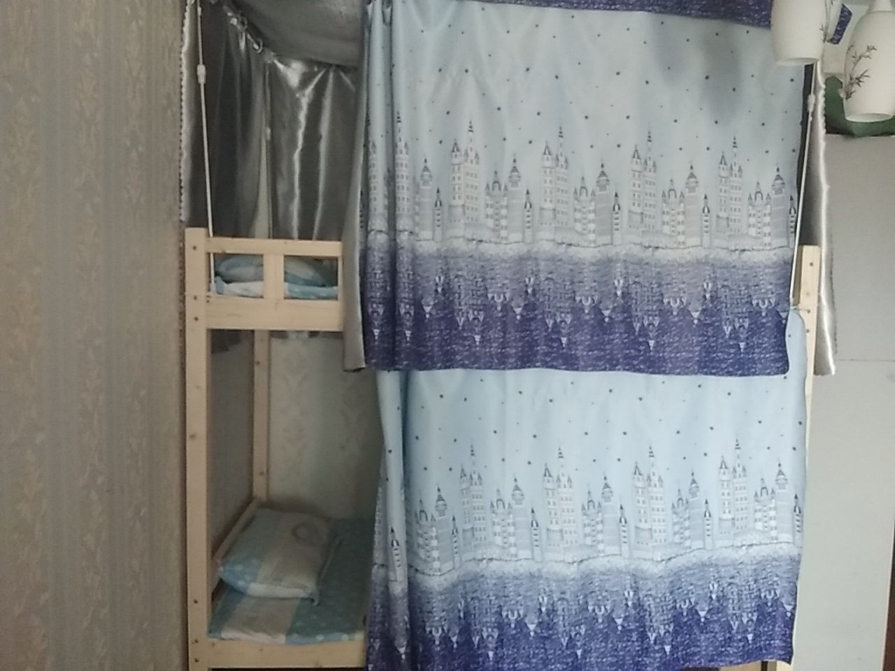二人间(床位房)(公共卫浴)