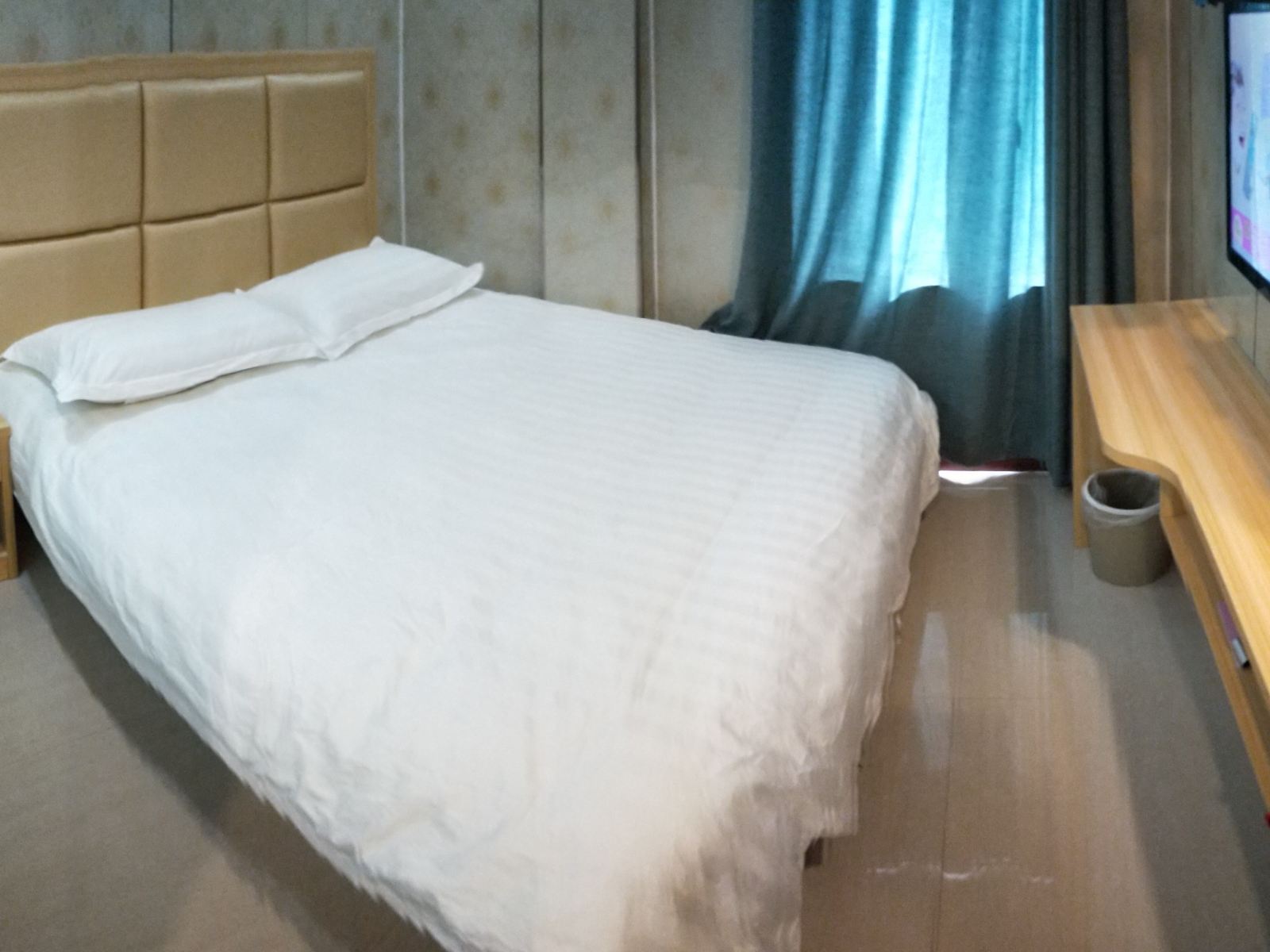 舒适大床房