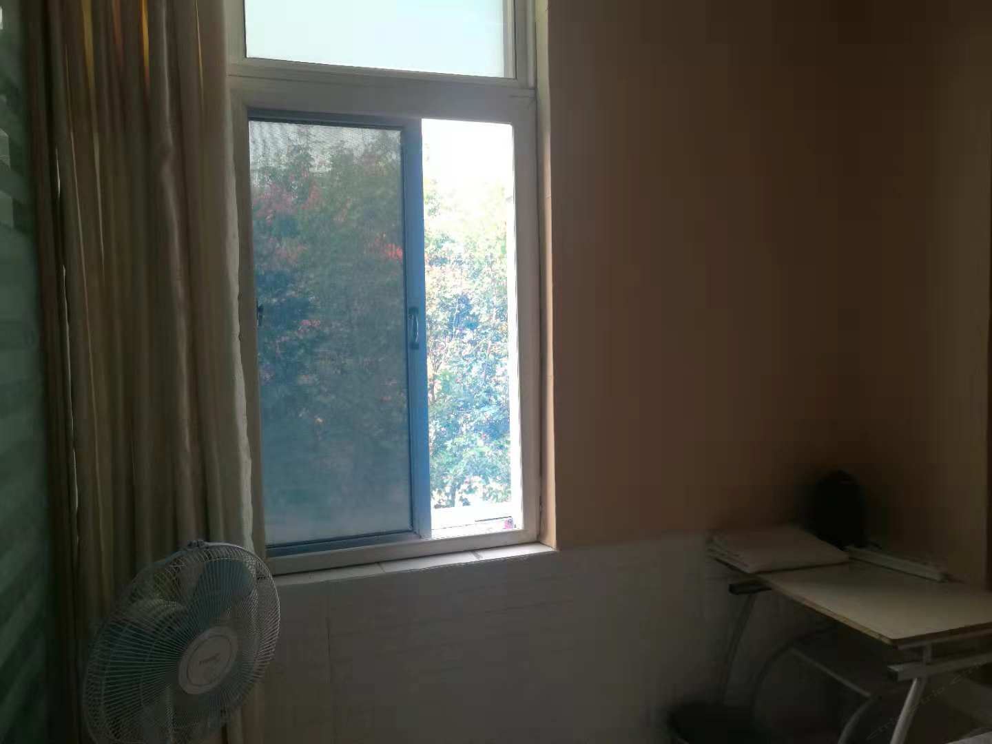 商务大床房