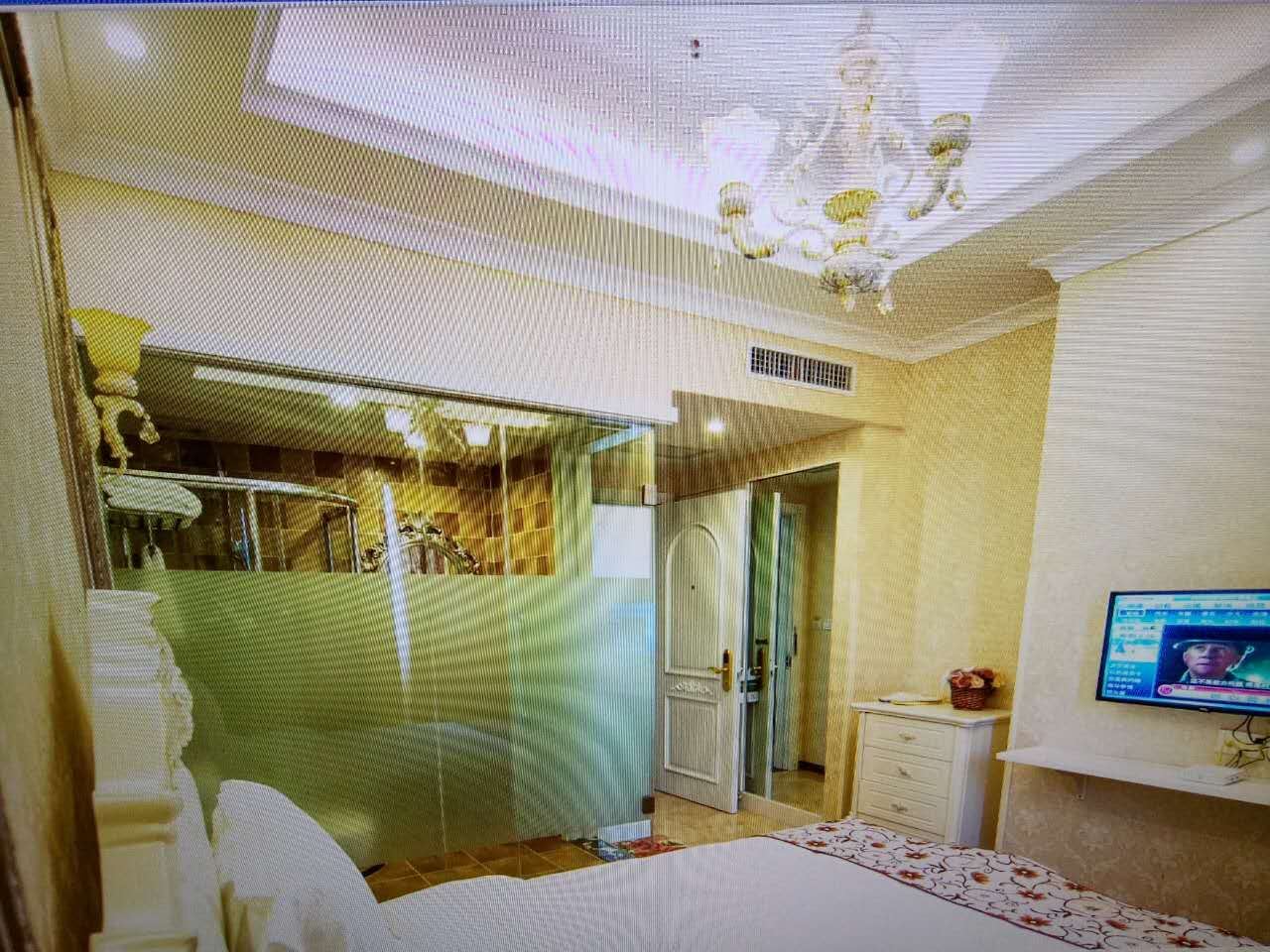 优选大床房