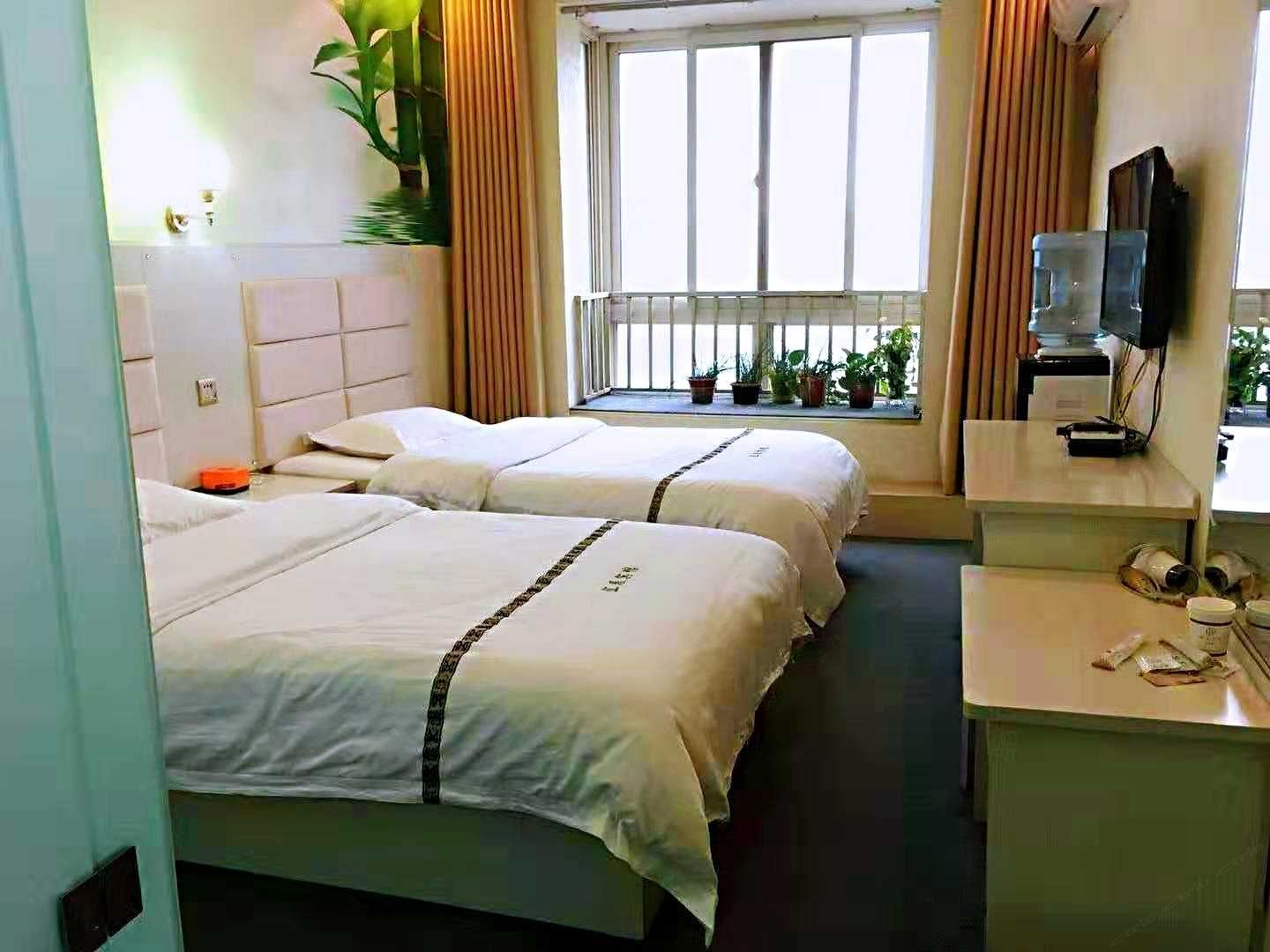 双人间(公共卫浴)