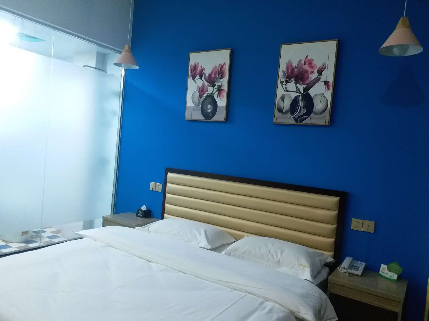 艾美大床房