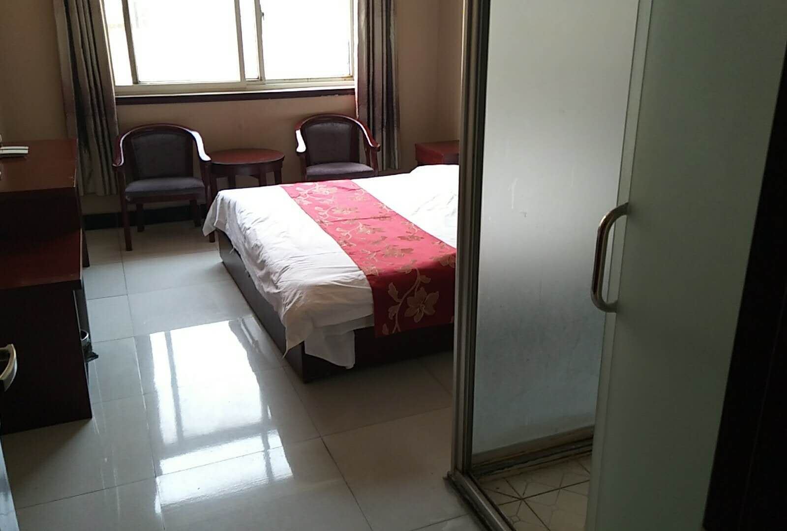 豪华大床房
