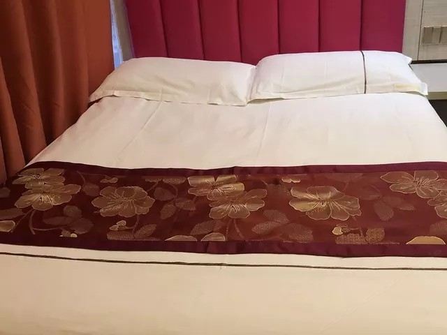 丽庭舒适大床房
