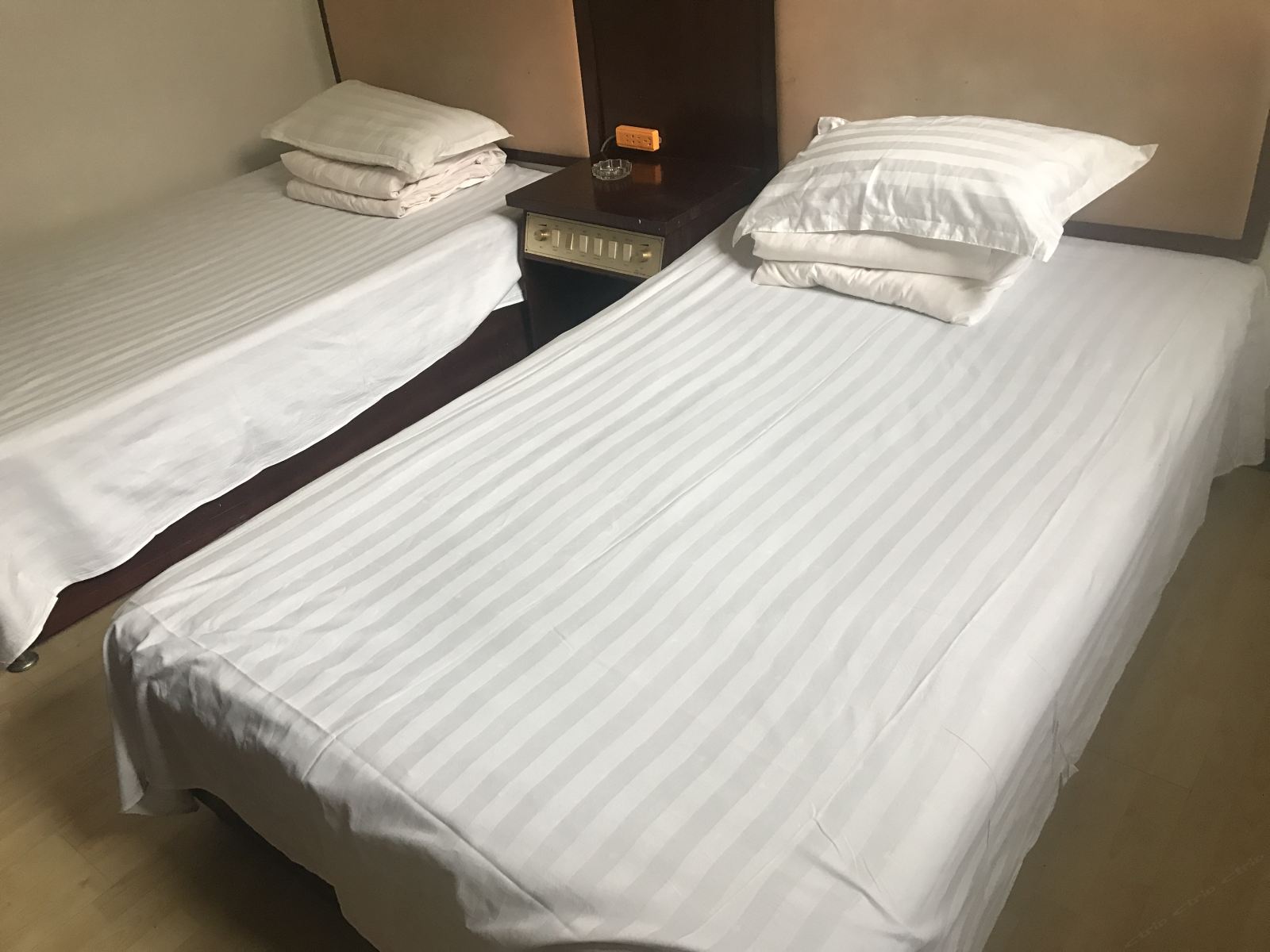 普通间