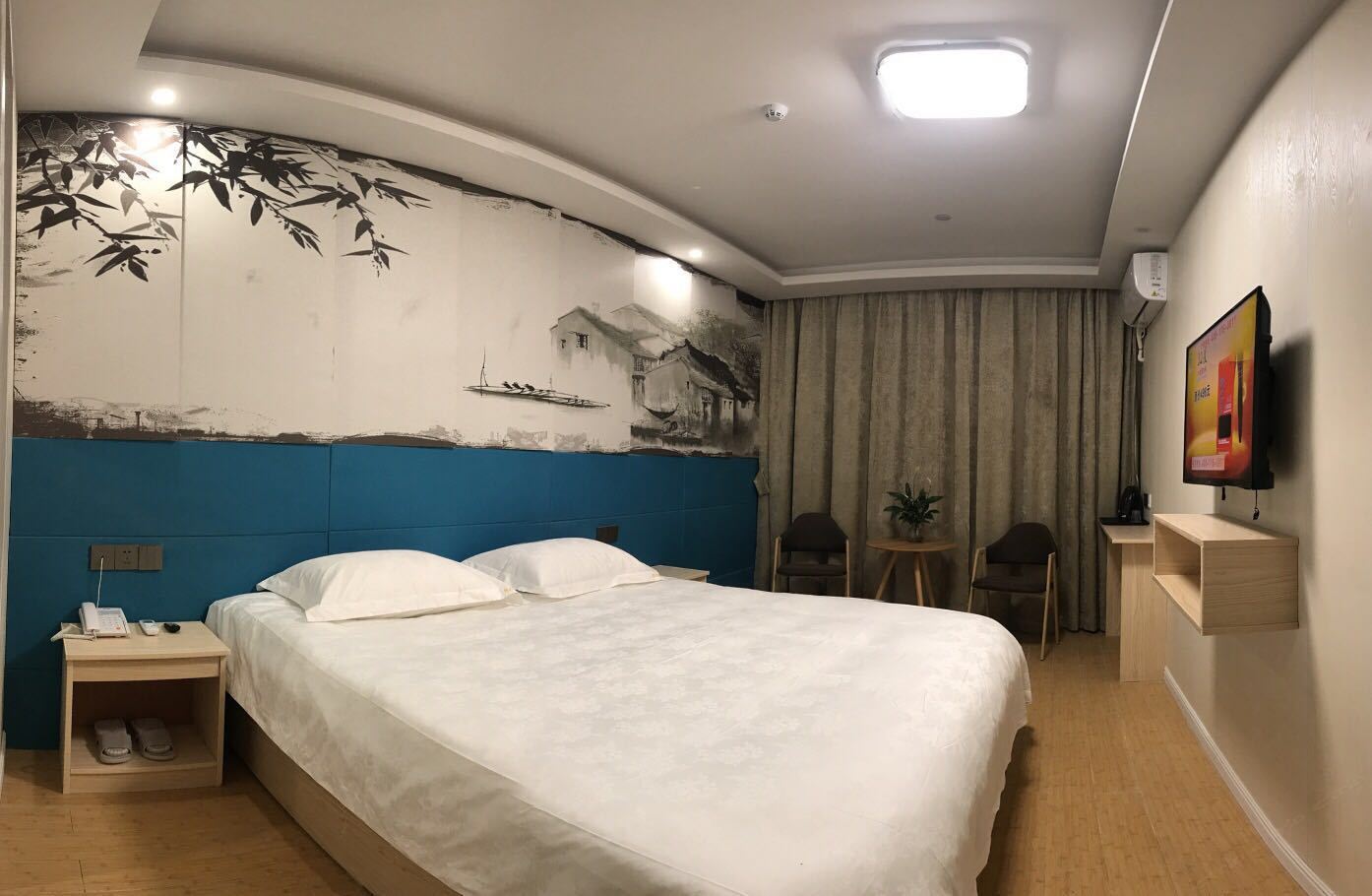 高级大床房