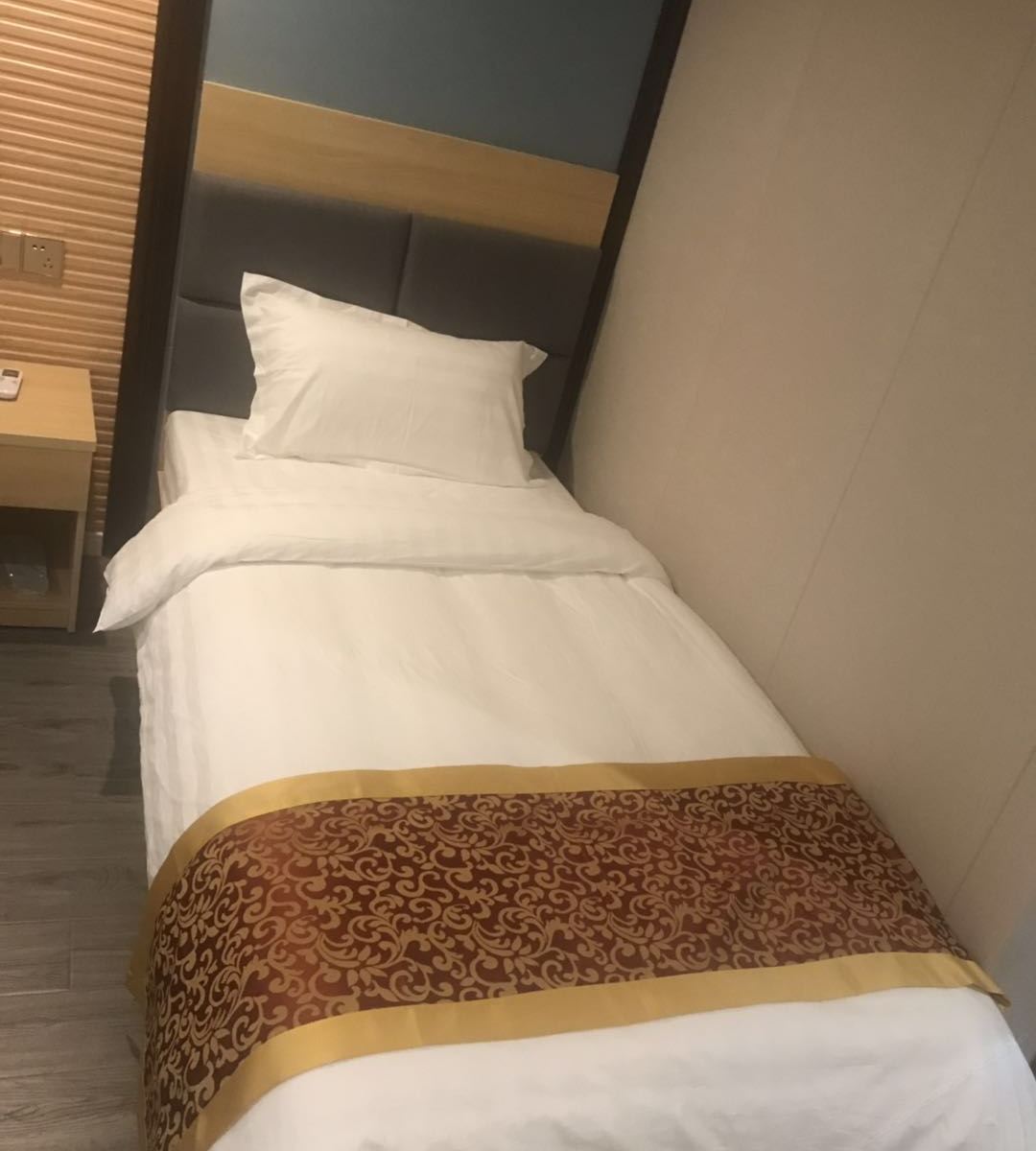 普通大床房