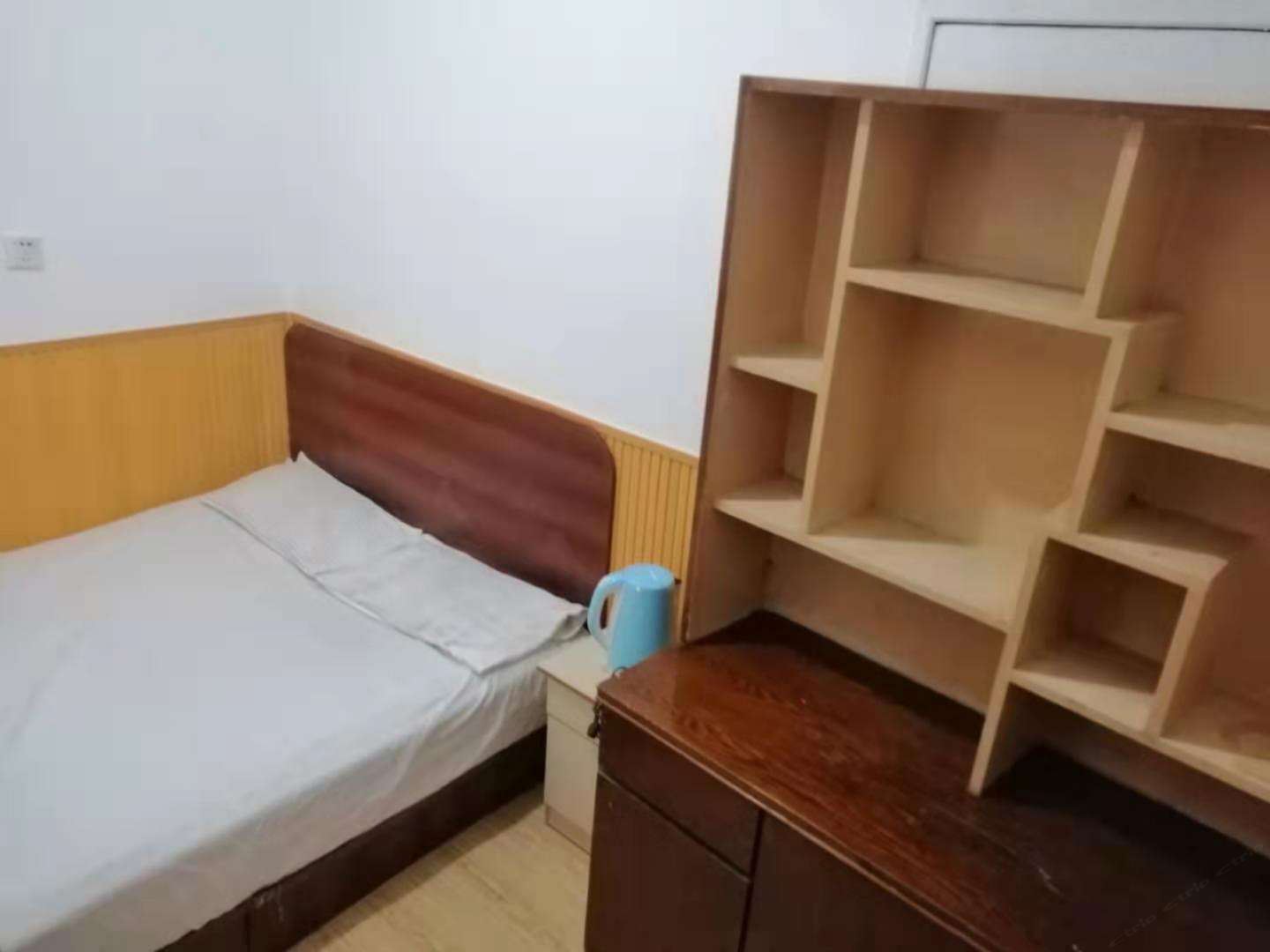 标准大床间