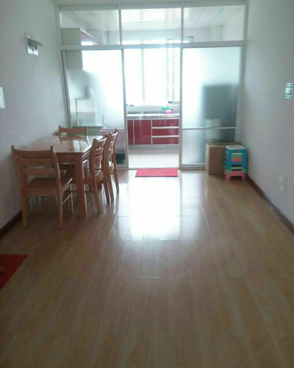 三室一厅温馨房
