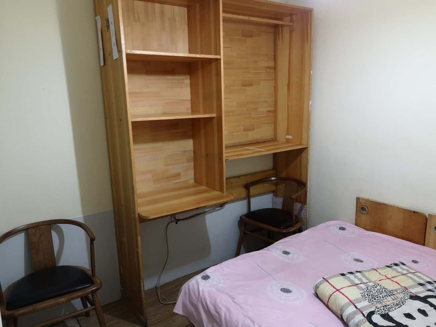 高级大床房