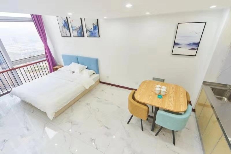 精美市景LOFT六人套房