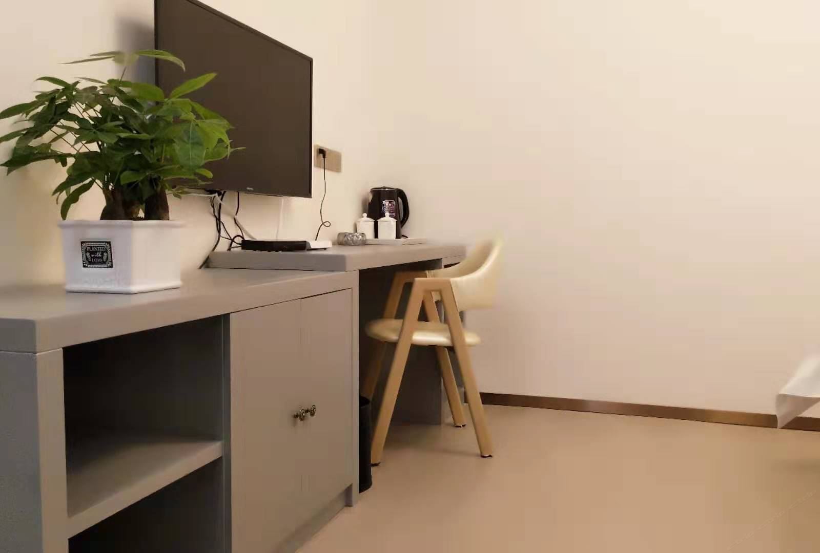 高级大床房