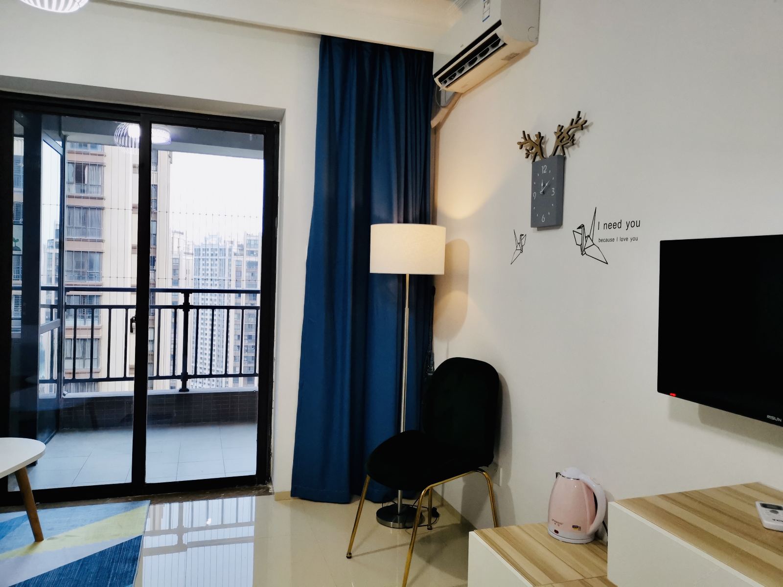 经典商务大床房