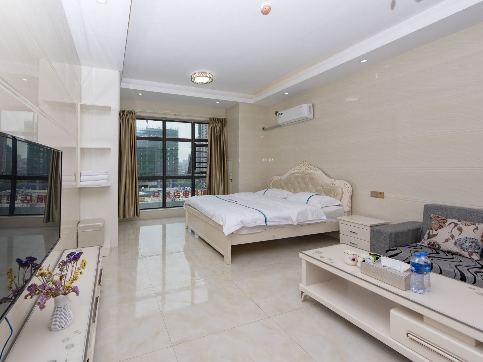 罗曼蒂克欧式豪华房