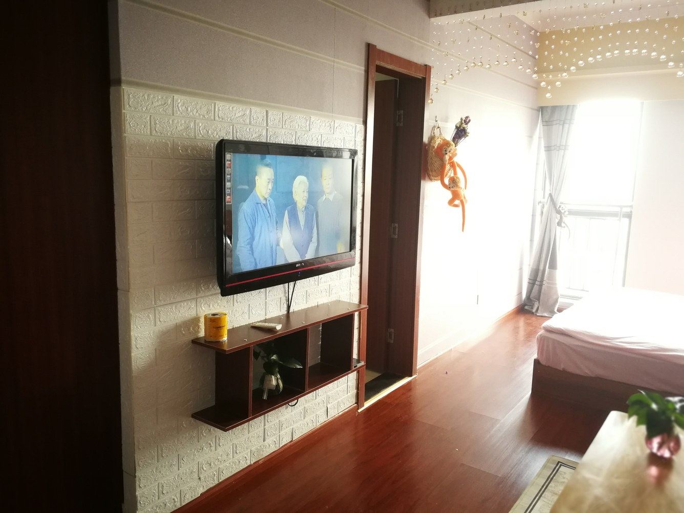 精致阳光一室大床房