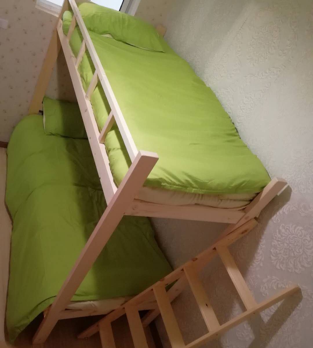 女生六人房