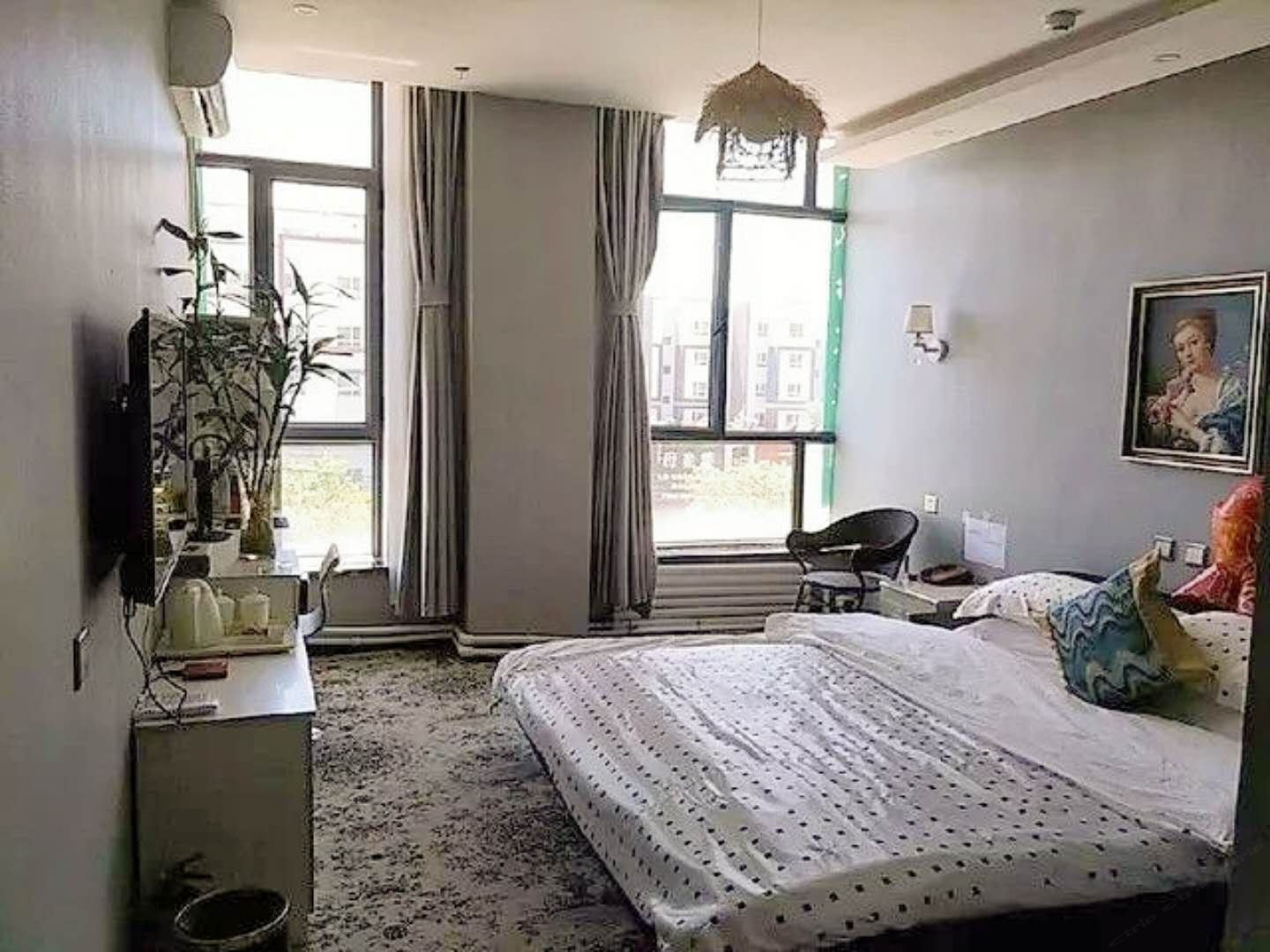 豪华主题圆床房