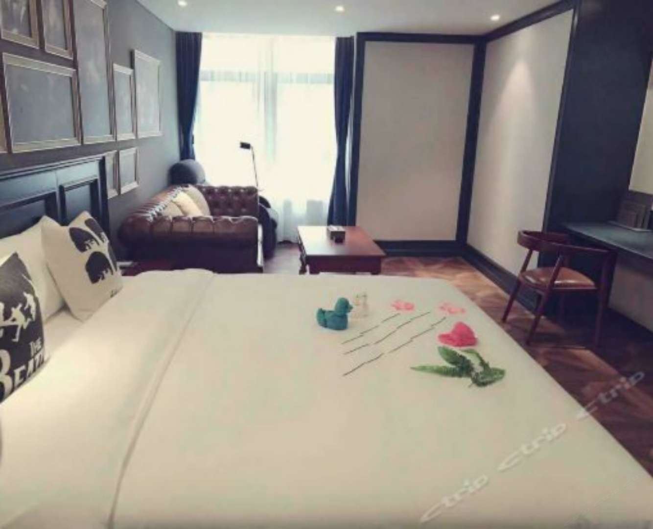 商务大床房