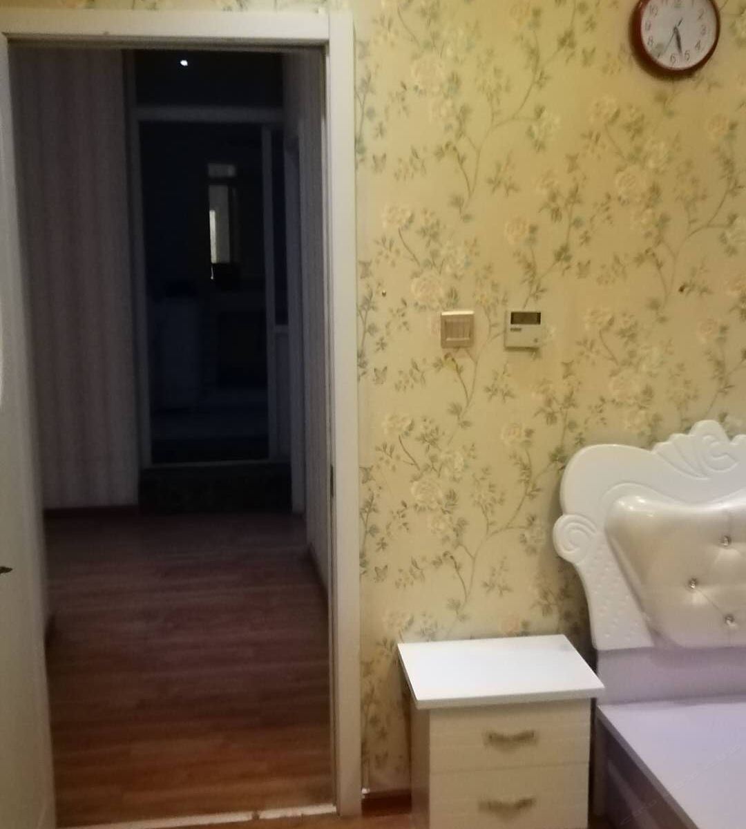 至正大床房(无窗)