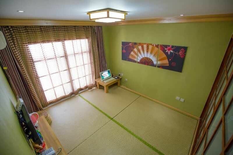 日式榻榻米房