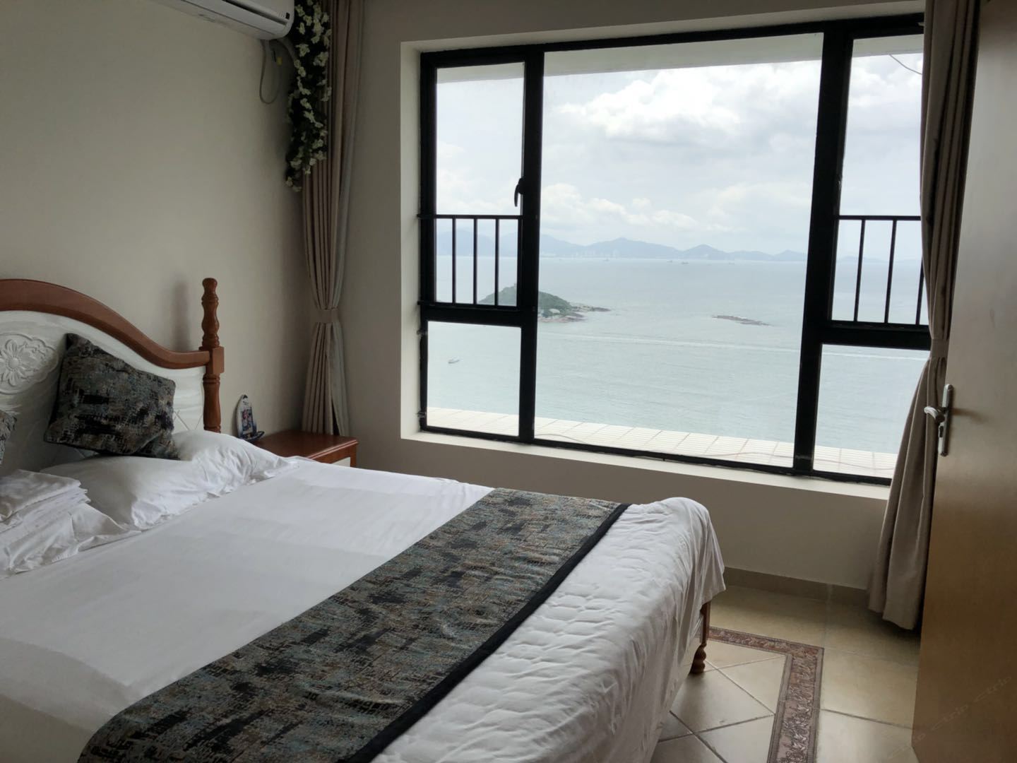 豪华海景两房一厅套房