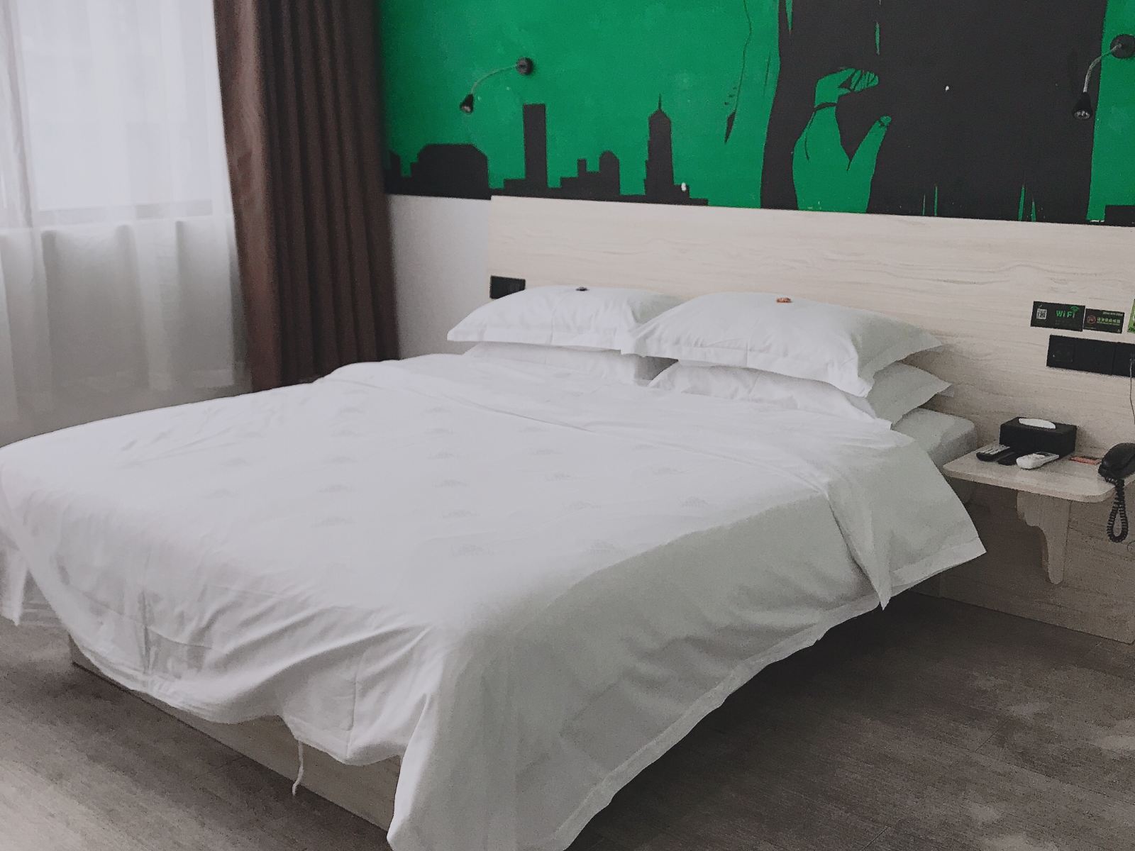 精灵大床间