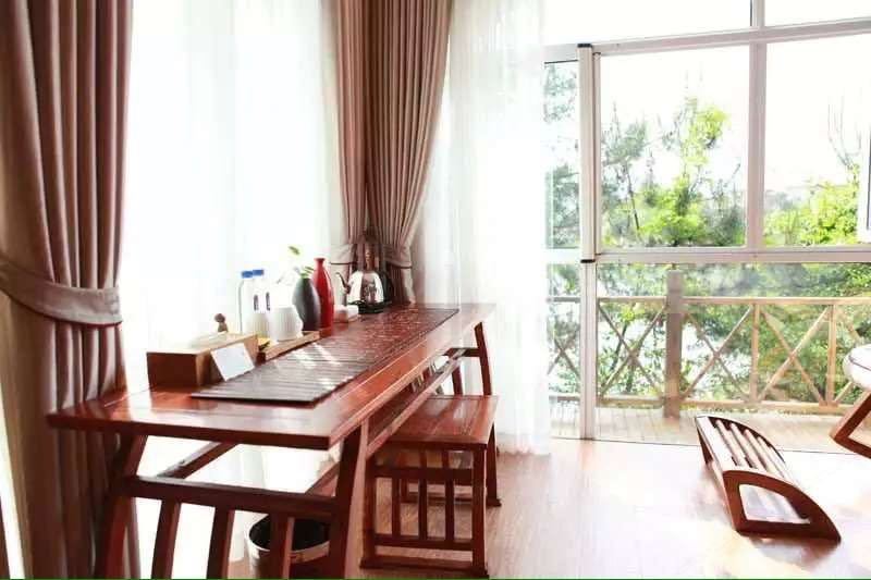 墨陈·新中式湖景大床房