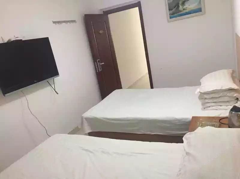 普通双人间(公共卫浴)