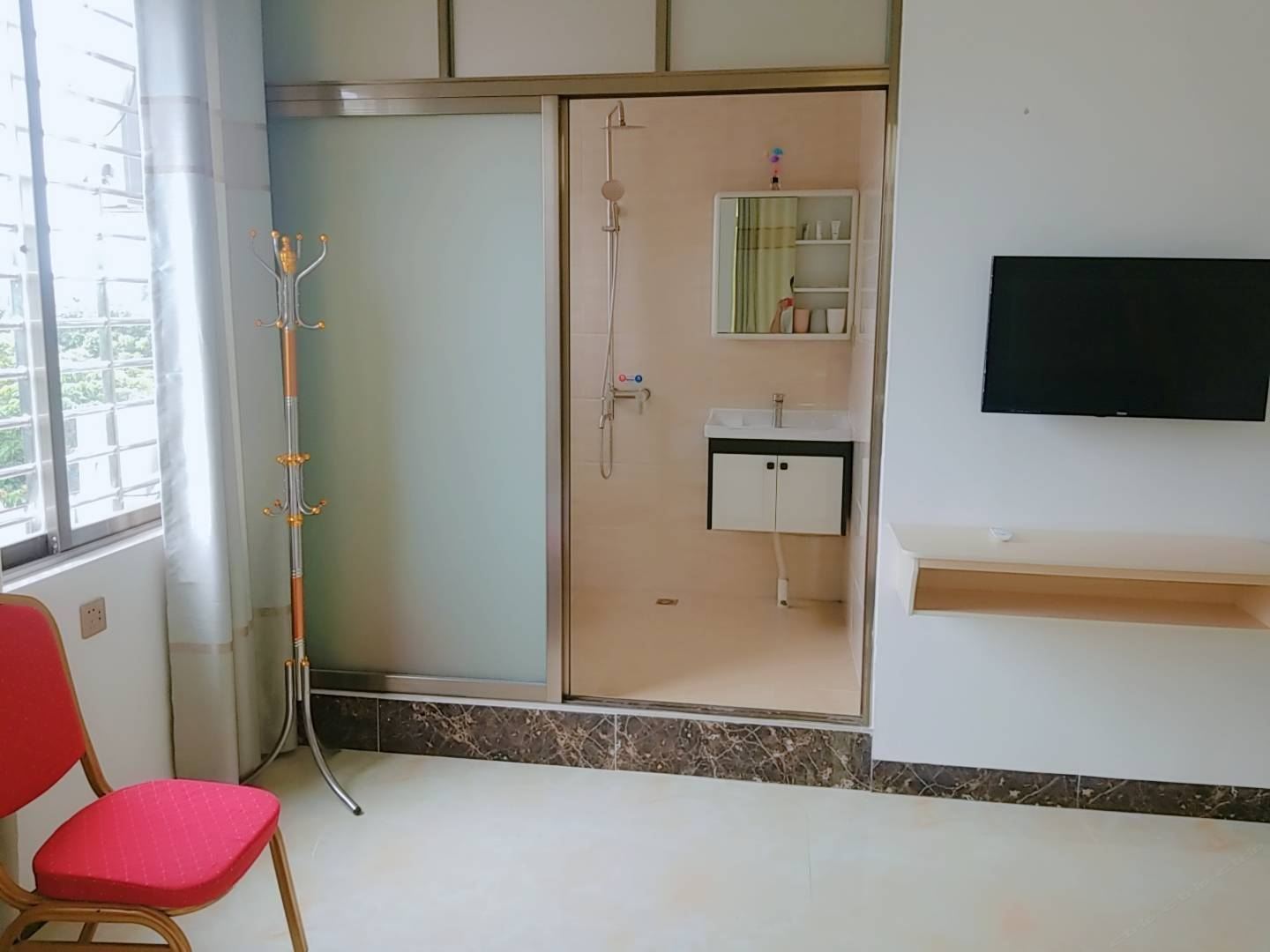 标准大床房