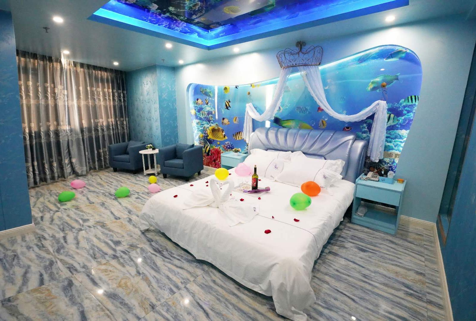 豪华主题房